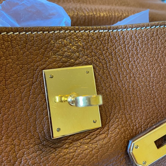 Hermes Kelly Retourne 35 in Cognac Chèvre de Coromandel with gold hardware - Picture 9 of 16